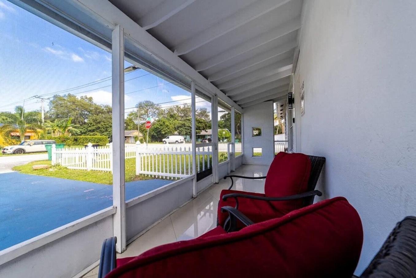 Private Heated Pool Villa In Ftl Near Beach Fort Lauderdale Exterior photo